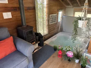 Snug Cottage in Cardiff + Hot Tub | Garden Room - Image 4