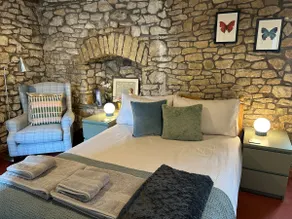 Snug Cottage in Cardiff + Hot Tub | Garden Room - Image 3