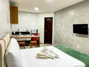 Flat w/AC and smart TV near the beach and shopping - Image 3