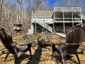 Lanier Lakefront Getaway - dock, king beds, bunks! - Image 3