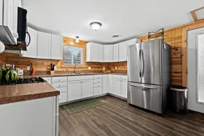 Cozy 3BR w/ Hot Tub Bliss! - Image 3