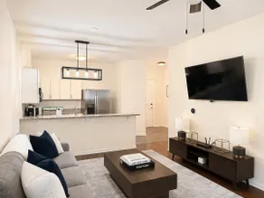 Downtown Living, Modern Comfort, Large Condo - Image 4