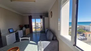 The Miramar Apartment, facing the beach, air-conditioned - Image 3