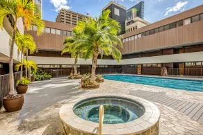 Honolulu Ocean/Mountain View Stay-Parking/Laundry - Image 5