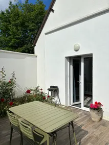 Cozy house with terrace - 5 min from the airport - Image 2