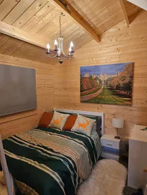 Cosy Cabin Retreat, 1–5 guests, 5 mins to Windsor - Image 4