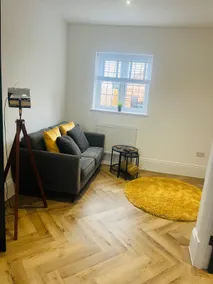 Hunt walk house - Image 2