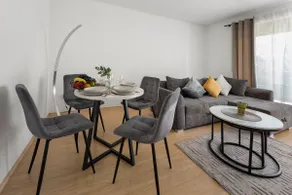KMS Homes - Garden - NETFLIX - Modern - Image 3