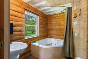 7 Pines Lodge - Image 3