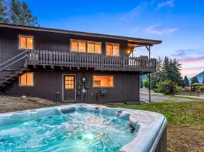Leavenworth Retreat with Pool & Hot Tub - Image 2