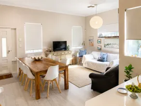 Boutique 4BR Family Stay, Premium Comfort, King Suite, Easy CBD - Image 2