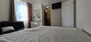 Affordable guesthouse w/privacy. - Image 4