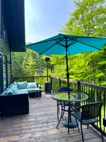 Le Refuge des Cèdres, access to the lake and hot tub - Image 4
