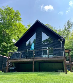 Le Refuge des Cèdres, access to the lake and hot tub - Image 2