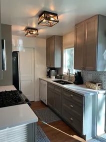 Spacious, Classic TH cabin, Lake access, AC - Image 3
