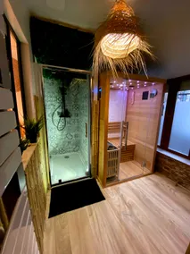 Bora-Bora*Jacuzzi, Sauna, Movie Theater - Image 4