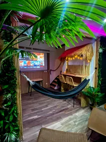 Bora-Bora*Jacuzzi, Sauna, Movie Theater - Image 2