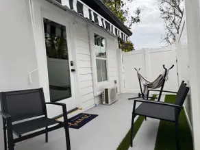 “King Bed + Private Patio | Near Airport & Stadium - Image 5