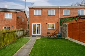 Lovely 3bedroom house, 7mins drive to Manchester City center, Etihad stadium & Coop Live Arena - Image 2