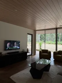 Luxury Evergreen Escape - Image 3