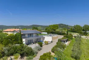 Elegant Tuscan villa - Image 2