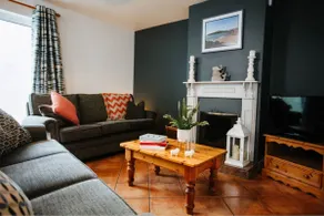 Dingle Harbour Cottages 3 Bed - Sleeps 6 by Trident Holiday Homes - Image 4