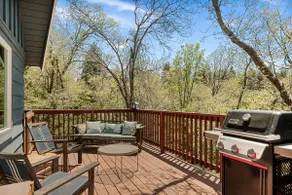 Views, Fully Fenced, BBQ, Spacious Deck - Image 3