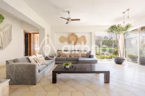 Beautiful residence, close to event gardens. - Image 4