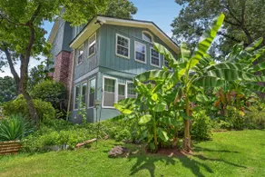The Palms at Stone Mtn: Floral Charm | East ATL - Image 5