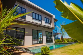 Riviera de Santa Cristina XIII | Casas Exclusivas na Represa - Image 5