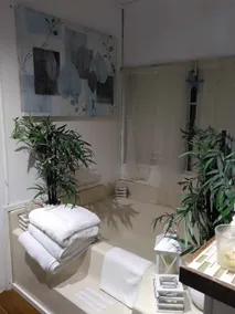 crow Mt. guest room - Image 5