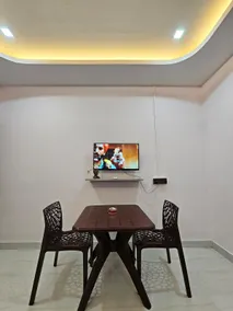 Asamika Abode | Cozy Stay by Airport & Ecom Tower - Image 3
