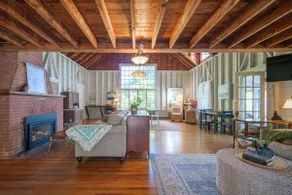 Coastal Ogunquit Cottage | Walk to Perkins Cove - Image 4