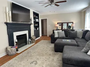 House 3 bedrooms 3 baths - Image 2