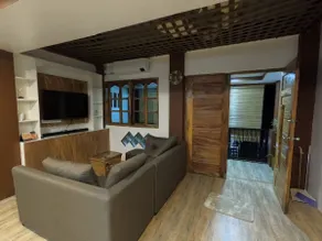 Modern Loft House Ormoc with Car Rental - Image 4
