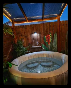 Secluded romantic escape for couples/self checkin. - Image 2