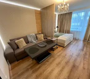 Premium apartment in Hamburg with modern amenities - Image 4
