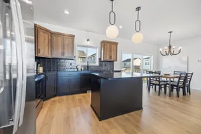 Brand new beautiful home - Image 5