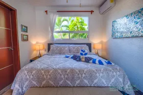 Newly Renovated Groundfloor Beachfront Condo! - Image 3