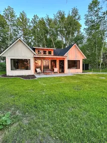 Cozy lake stay! Hot Tub, Firepit, Games & Kayaks - Image 2