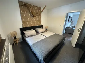 Lakeside vacation idyll for 8 with sauna & hot tub - Image 5