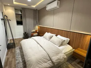 Elegant apartment with a living room and a comfortable bedroom - Image 2