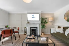 Contemporary 2-Bed House near Basildon Station - Image 2