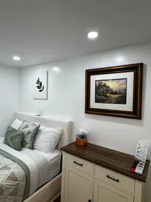 Modern Guesthouse With Amenities - Image 3