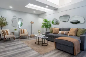 Clean & Cozy Sacramento Family Retreat - Image 2