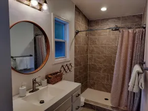 Pinewood Place | Hot tub | King Bed | Sleeps 9 - Image 5