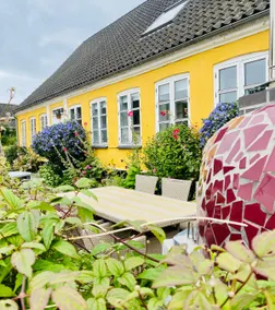 Bright Apartment close to Nature & City - Image 4