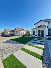 New Modern Home W/ Swimming Pool - Image 2