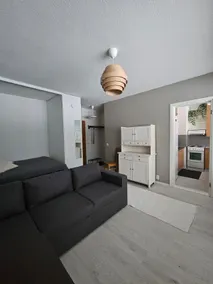 Downtown studio with balcony - Image 5