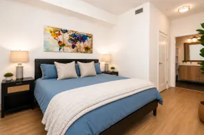 Santa Monica 2BR | Downtown • Hot Tub • King Beds - Image 5